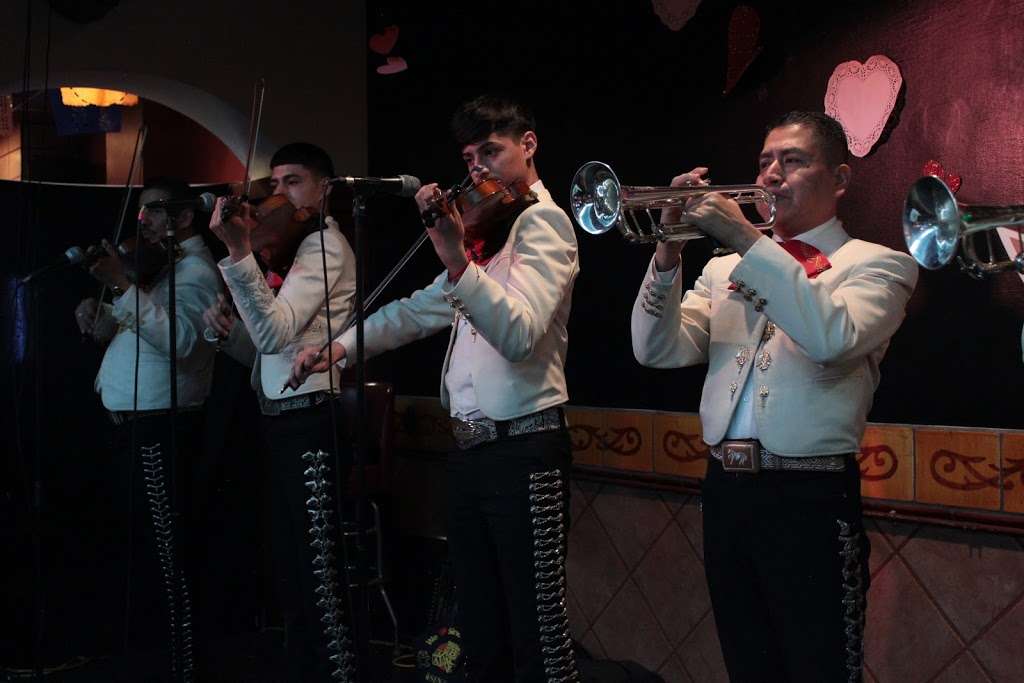 Mariachi Guerreros De Mexico | 3340 W Pershing Rd, Chicago, IL 60632, USA | Phone: (312) 522-1326