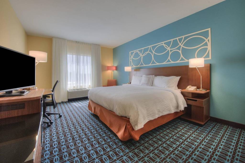 Fairfield Inn & Suites by Marriott Durham Southpoint | 7807 Leonardo Dr, Durham, NC 27713, USA | Phone: (919) 806-8200