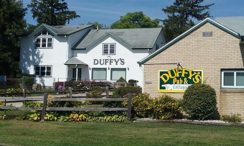 Duffys Cottages | W4086 Lake Shore Dr, Lake Geneva, WI 53147, USA | Phone: (262) 248-7100