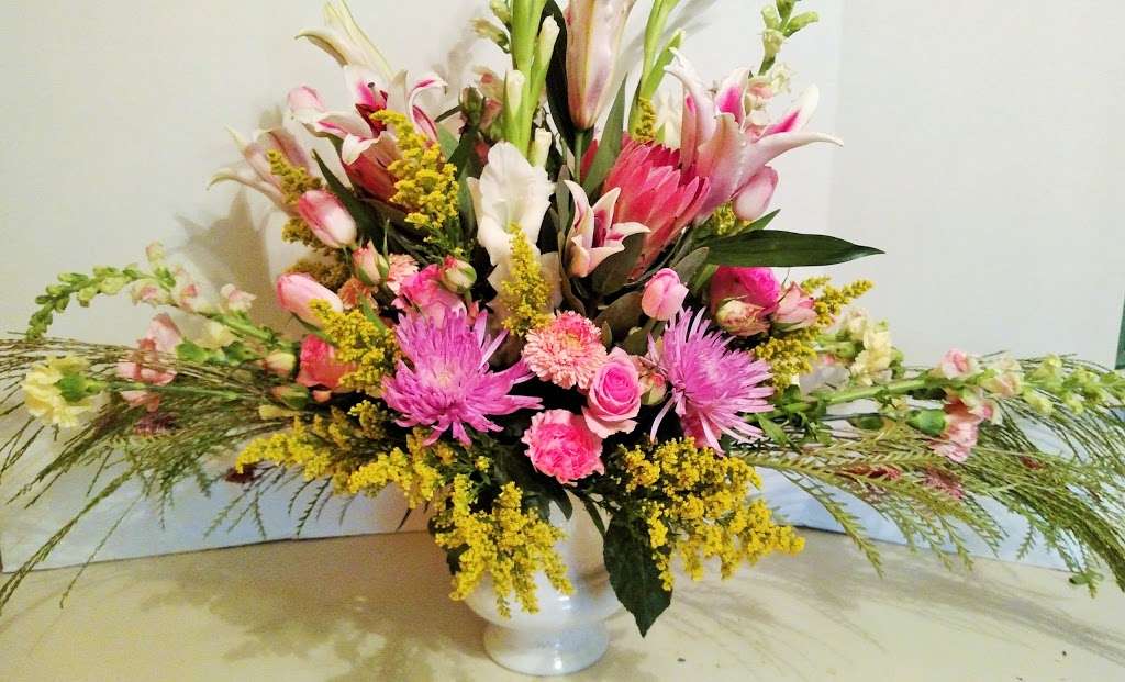 Its Just for You Flower Delivery | 17923 Forest Cedars Dr, Houston, TX 77084, USA | Phone: (281) 543-2409