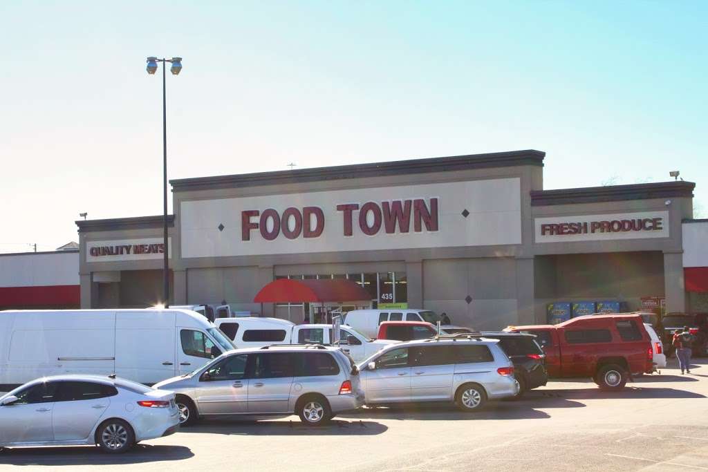 Food Town | 435 Sheldon Rd, Channelview, TX 77530, USA | Phone: (281) 452-4561