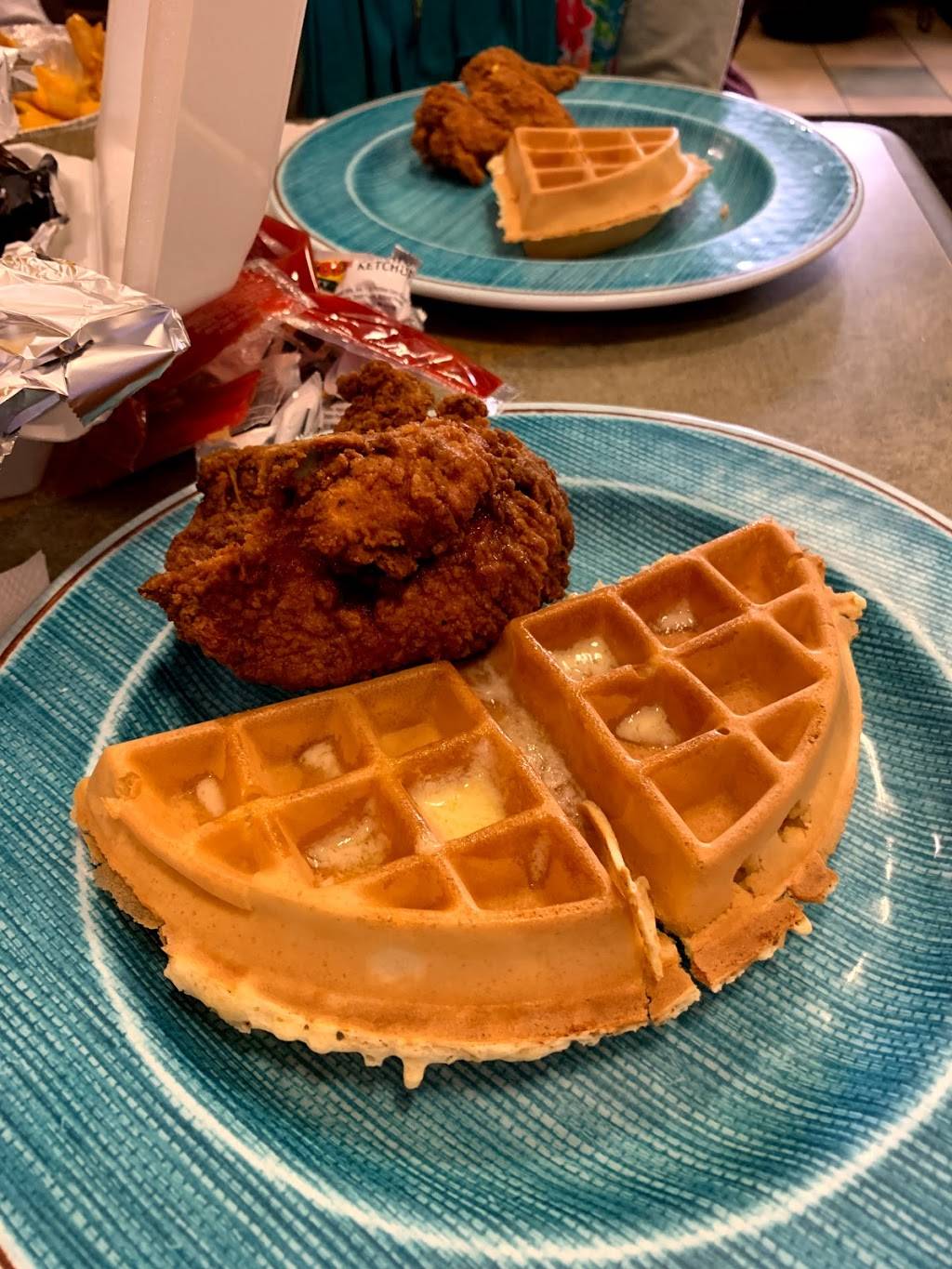 Brunos Chicken & Waffles (halal) | 907 S Orange Ave, East Orange, NJ 07018, USA | Phone: (973) 677-2010