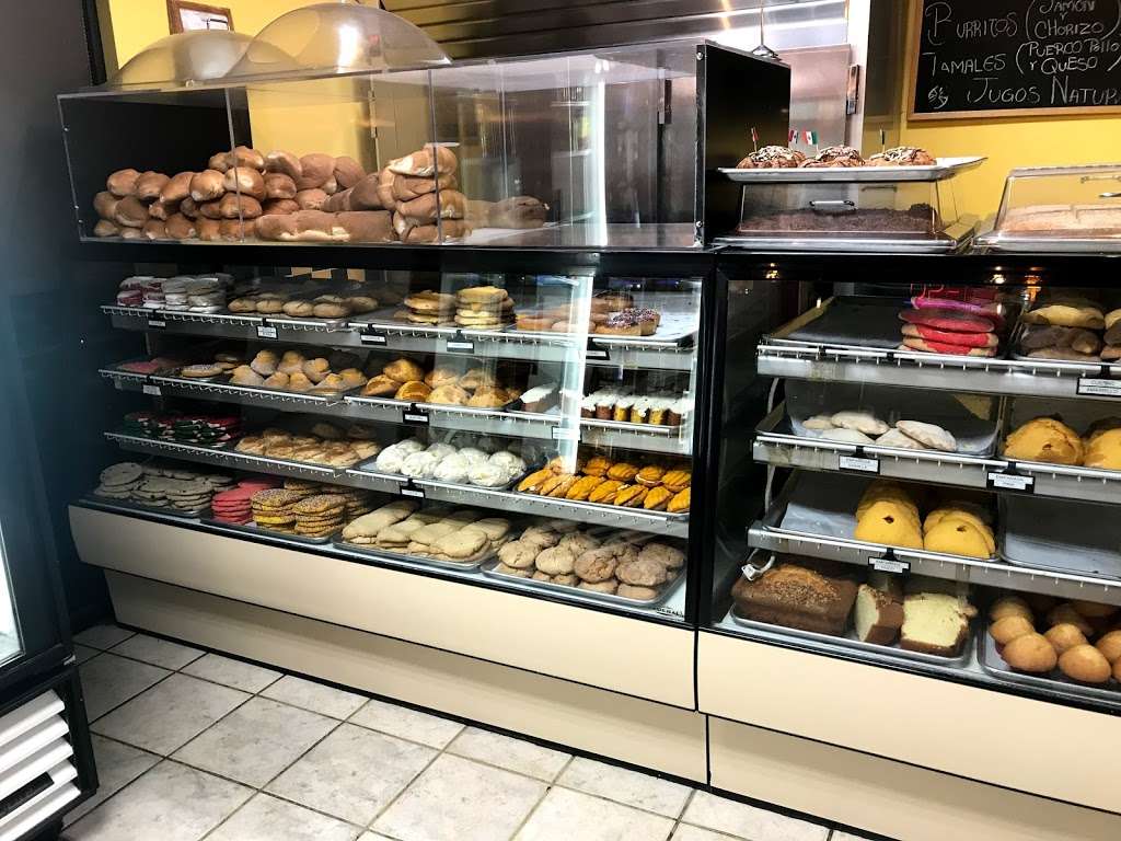 El Pan Dulce Bakery | 1657 McKee Rd # 10, San Jose, CA 95116 | Phone: (408) 272-3666