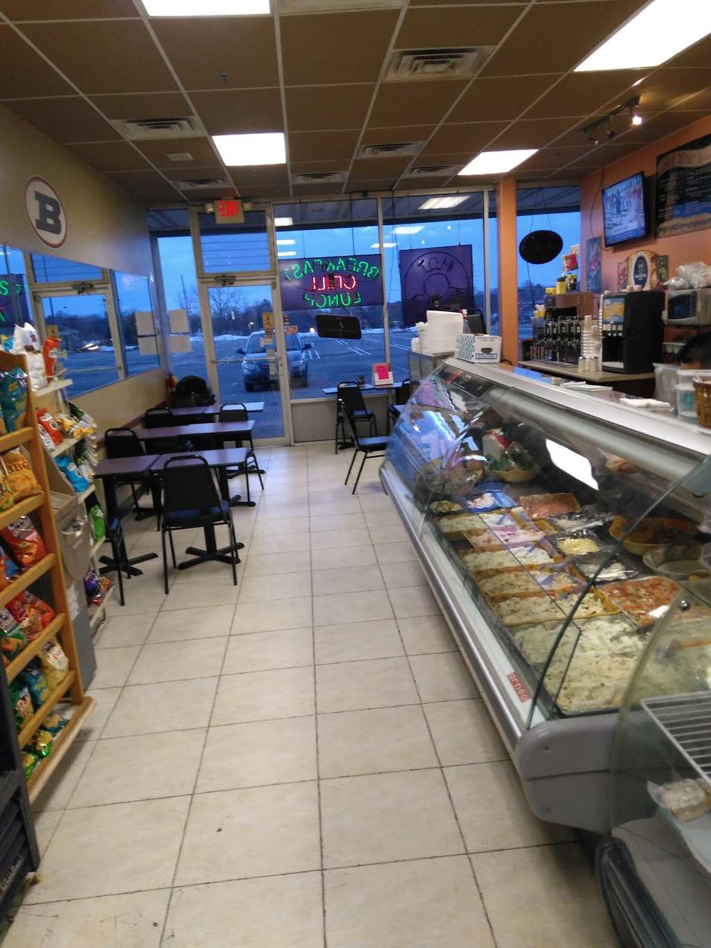 Hot Bagels & Deli | 308 Wootton St #4, Boonton, NJ 07005, USA | Phone: (973) 299-0699