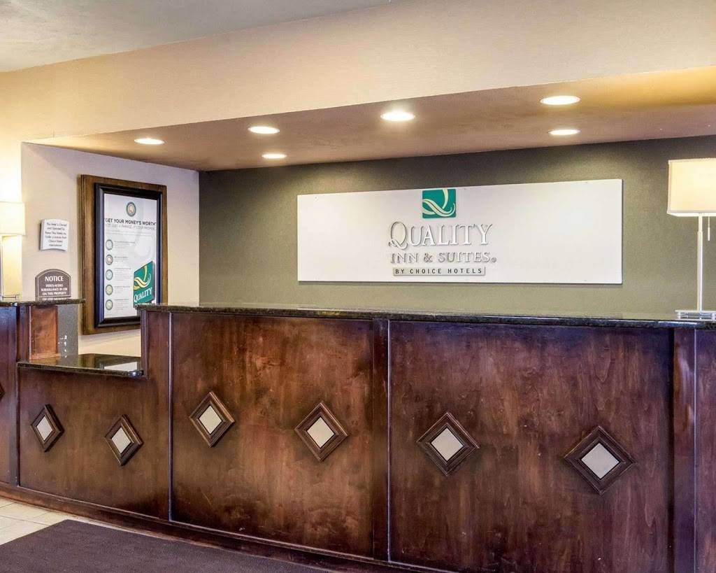 Quality Inn & Suites | 23303 Oakwood Commons Dr, Oakwood, OH 44146 | Phone: (440) 786-1998