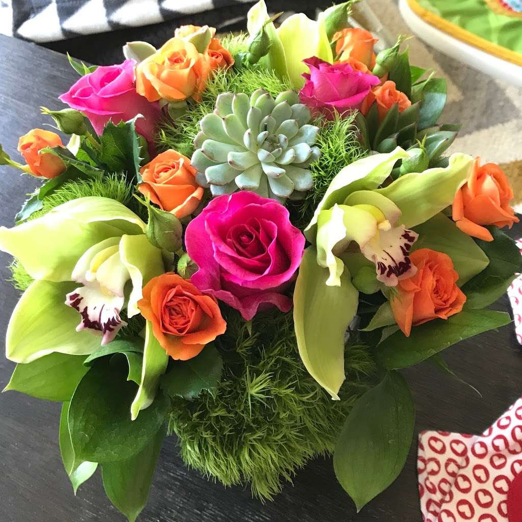 Allens Flowers & Plants | 5225 Lovelock St, San Diego, CA 92110, USA | Phone: (800) 460-5501