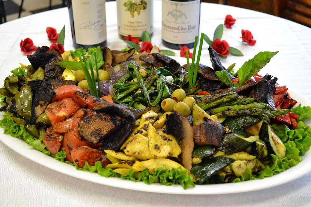 Roseinas | 1307 Shenandoah Rd, Alexandria, VA 22308, USA | Phone: (703) 768-0064