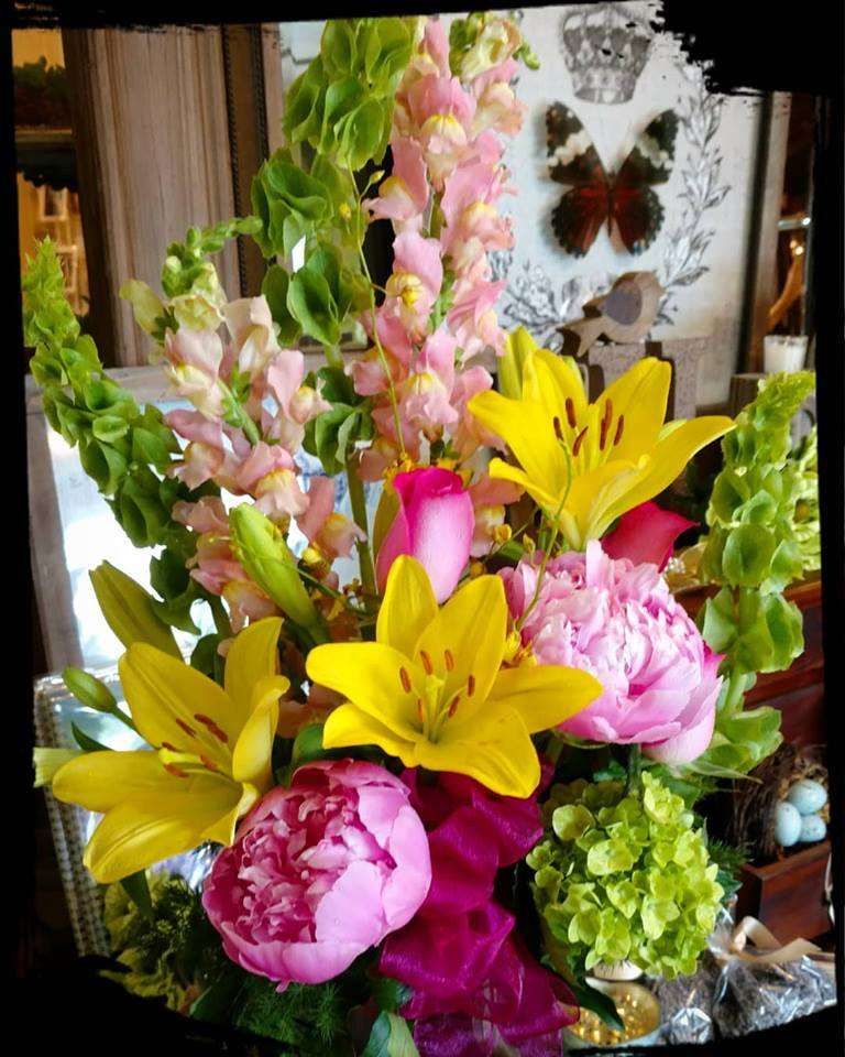 Reynolds Flowers | 410 Plymouth St, Middleborough, MA 02346, USA | Phone: (508) 947-0174