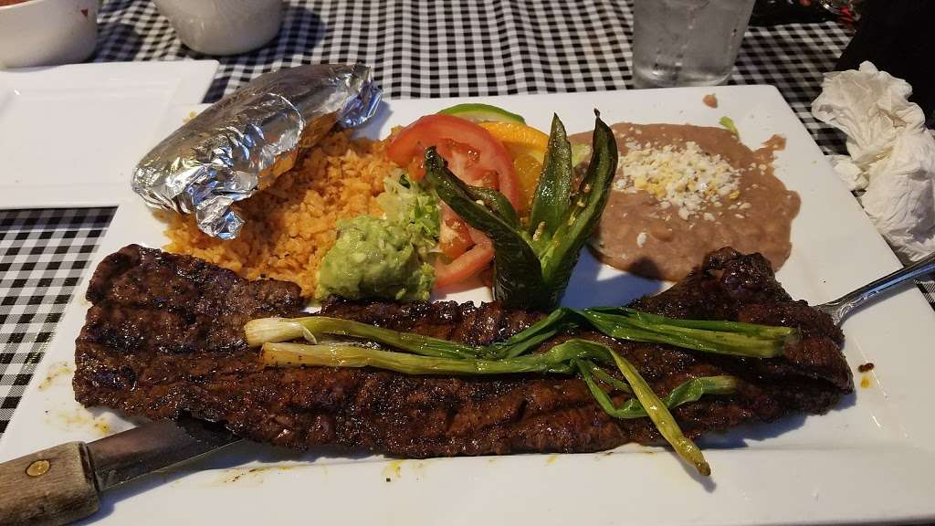 Asada Grill & Cantina | 216 S Broad St, Griffith, IN 46319, USA | Phone: (219) 934-0400