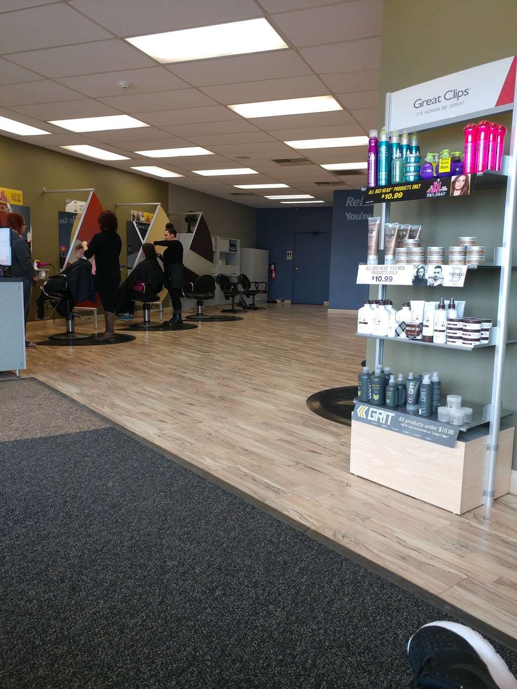 Great Clips | 1535 S Kipling Pkwy, Lakewood, CO 80232, USA | Phone: (303) 986-1440