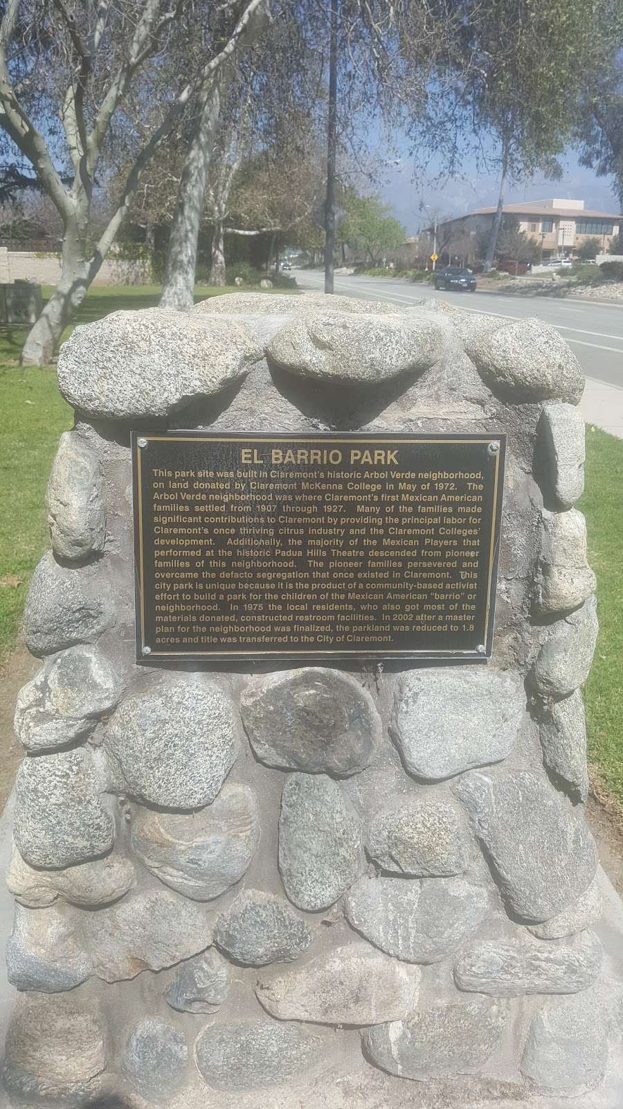 El Barrio Park | 400 Claremont Blvd, Claremont, CA 91711, USA | Phone: (909) 399-5460