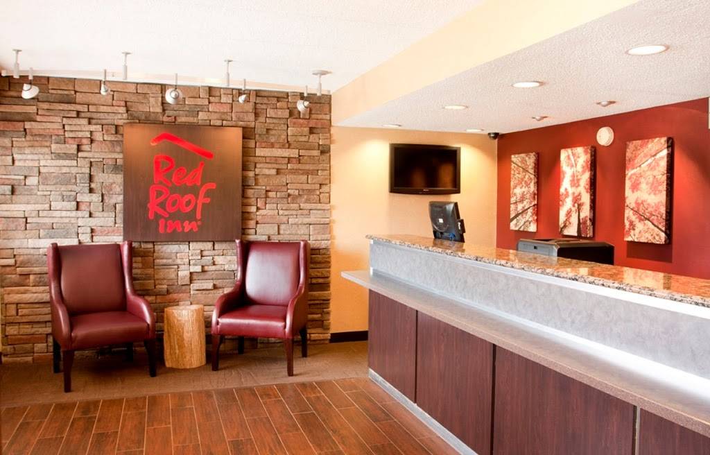 Red Roof Inn Buffalo - Niagara Airport | 146 Maple Dr, Bowmansville, NY 14026, USA | Phone: (716) 633-1100