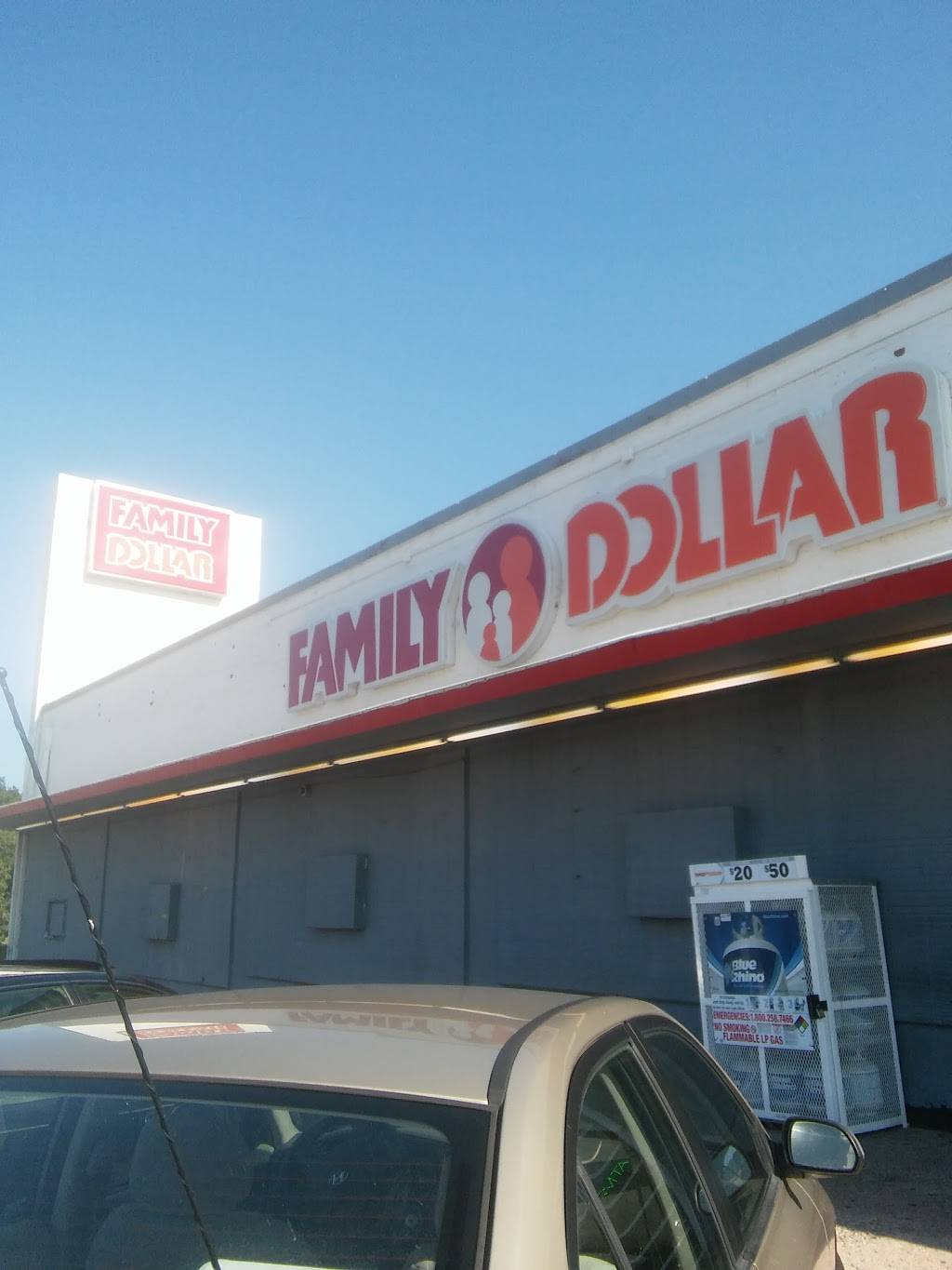 Family Dollar | 2036 NE 23rd St, Oklahoma City, OK 73111, USA | Phone: (405) 803-6620