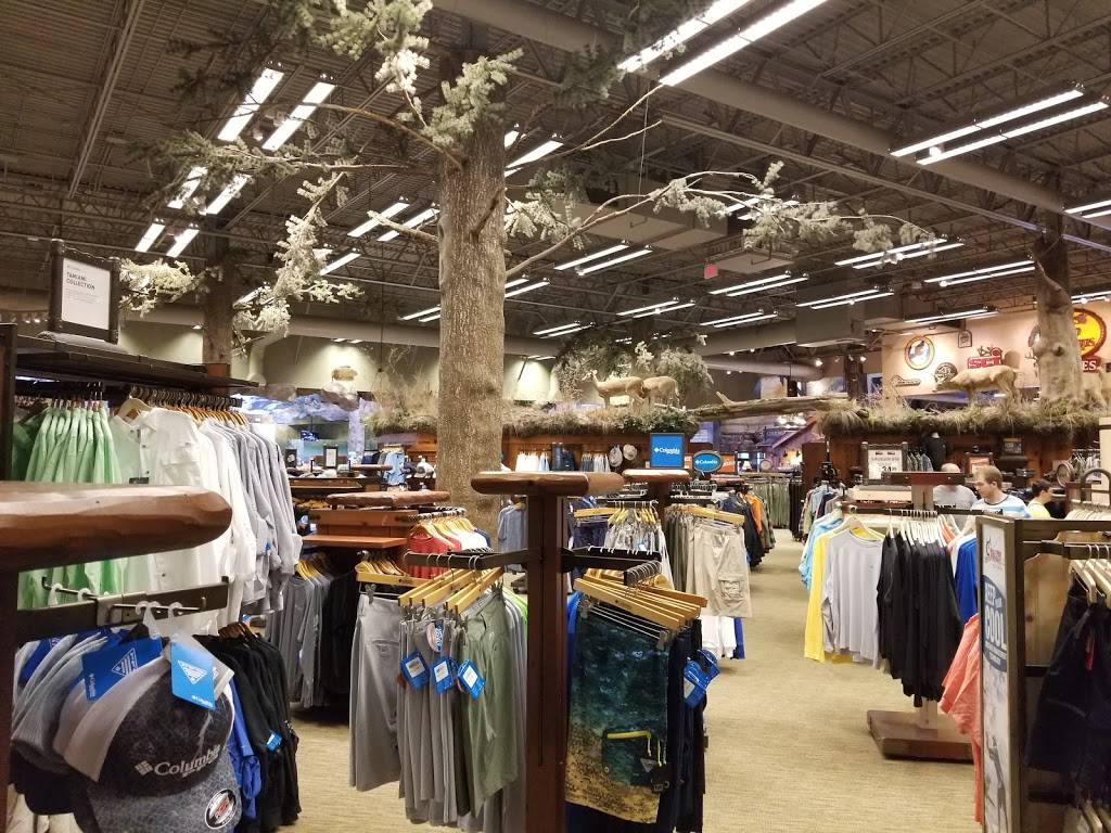 Bass Pro Shops Tracker Boat Center | 323 Opry Mills Dr, Nashville, TN 37214 | Phone: (615) 514-5180