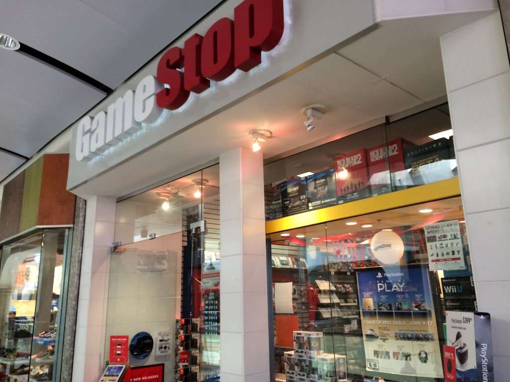 GameStop | 3301-2331, E Main St, Ventura, CA 93003, USA | Phone: (805) 676-1376