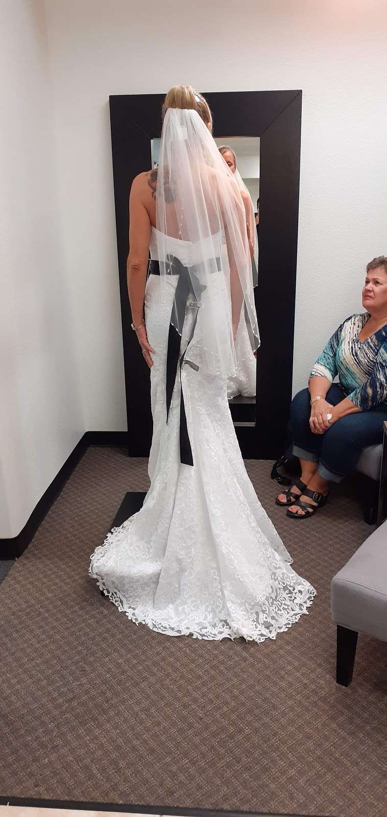 Brilliant Bridal | 520 W Union Hills Dr #102, Phoenix, AZ 85027, USA | Phone: (602) 548-1755