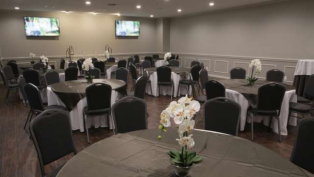 Forest Park East Funeral Home | 21620 Gulf Fwy, Webster, TX 77598, USA | Phone: (281) 332-3111