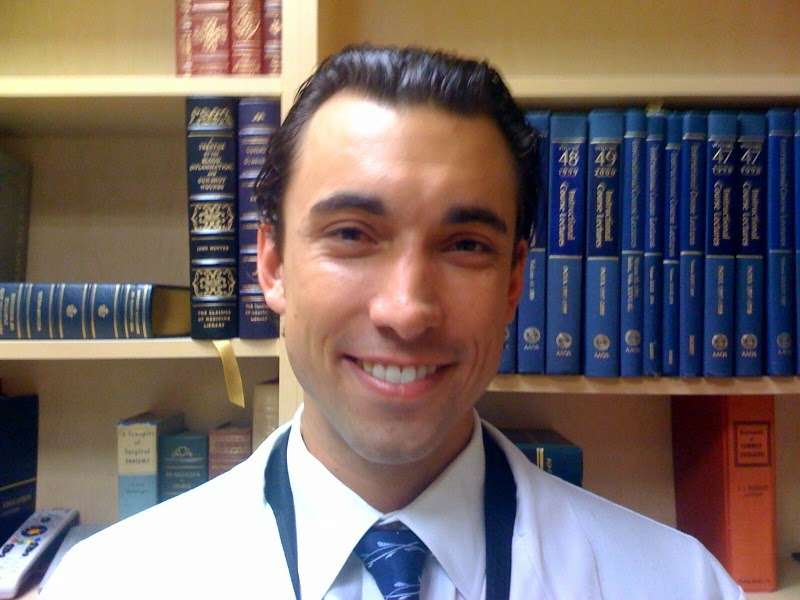 Justin D. Paquette, MD | 2, 6000 San Vicente Blvd, Los Angeles, CA 90036, USA | Phone: (310) 870-7123