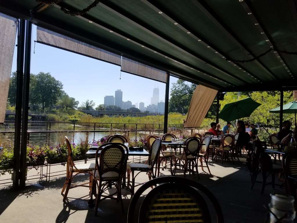 The Patio at Cafe Brauer | 2021 N Stockton Dr, Chicago, IL 60614, USA | Phone: (312) 507-9053