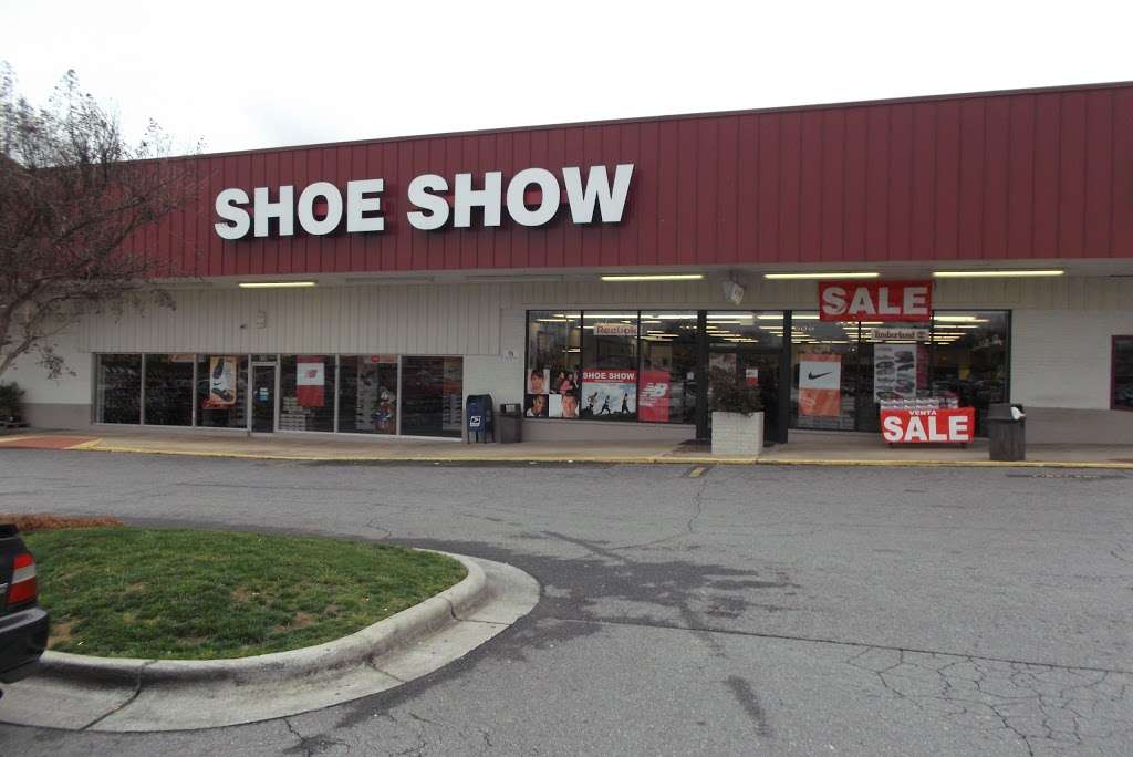 Shoe Show | Abbey Plaza, 609 Park Street, Belmont, NC 28012, USA | Phone: (704) 825-2021