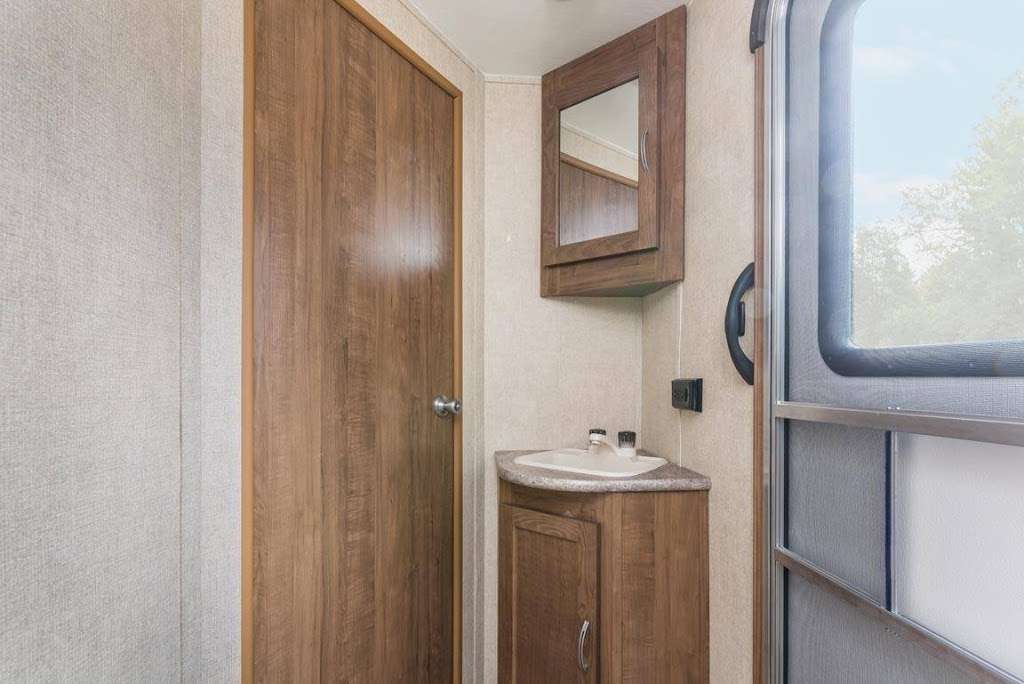 Greenwood RV Rentals & Sales | 415 Park 800 Dr a, Greenwood, IN 46143 | Phone: (317) 413-0817