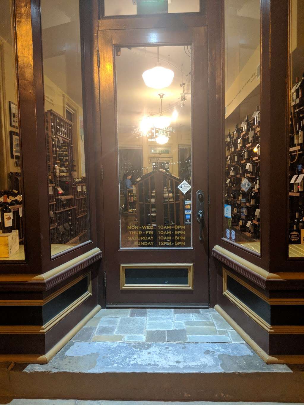 Dylans Wine Cellar | 50 Hudson Ave, Peekskill, NY 10566, USA | Phone: (914) 930-8003