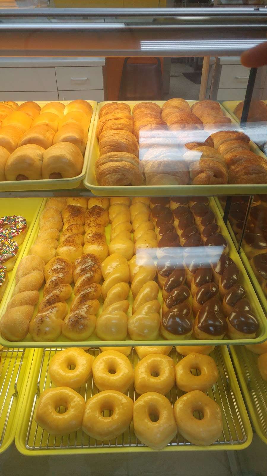 Donut Plaza | 1745 N Country Club Rd, Garland, TX 75040, USA | Phone: (972) 272-7339