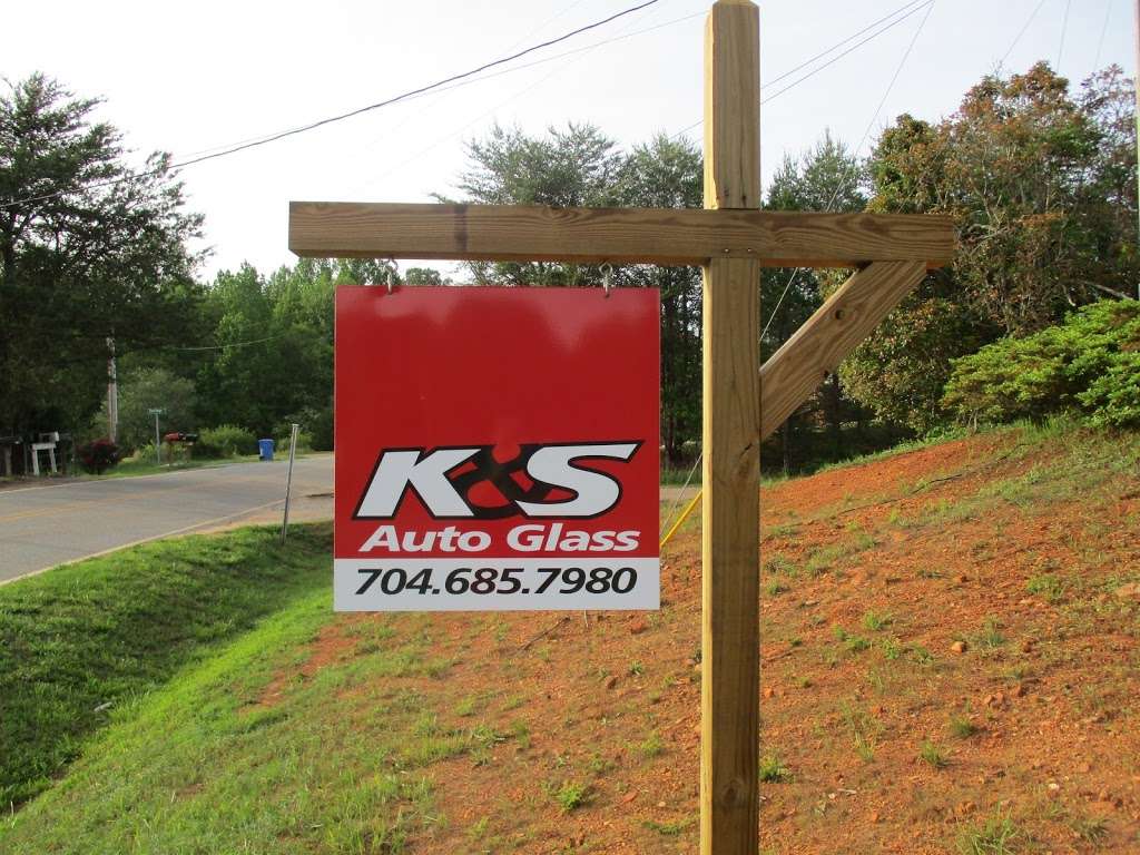 K&S AUTO GLASS | 3454 Brent Trail, Lincolnton, NC 28092, USA | Phone: (704) 685-7980