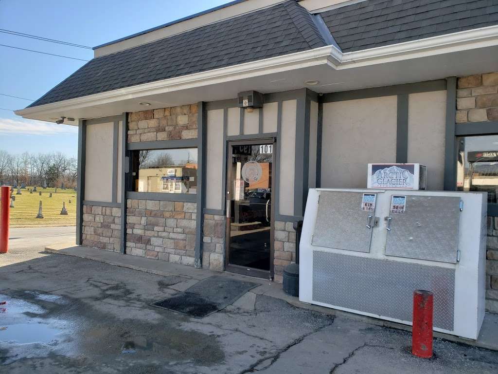 Larrys Two Stop | 101 W Clay Ave, Plattsburg, MO 64477, USA | Phone: (816) 539-2018