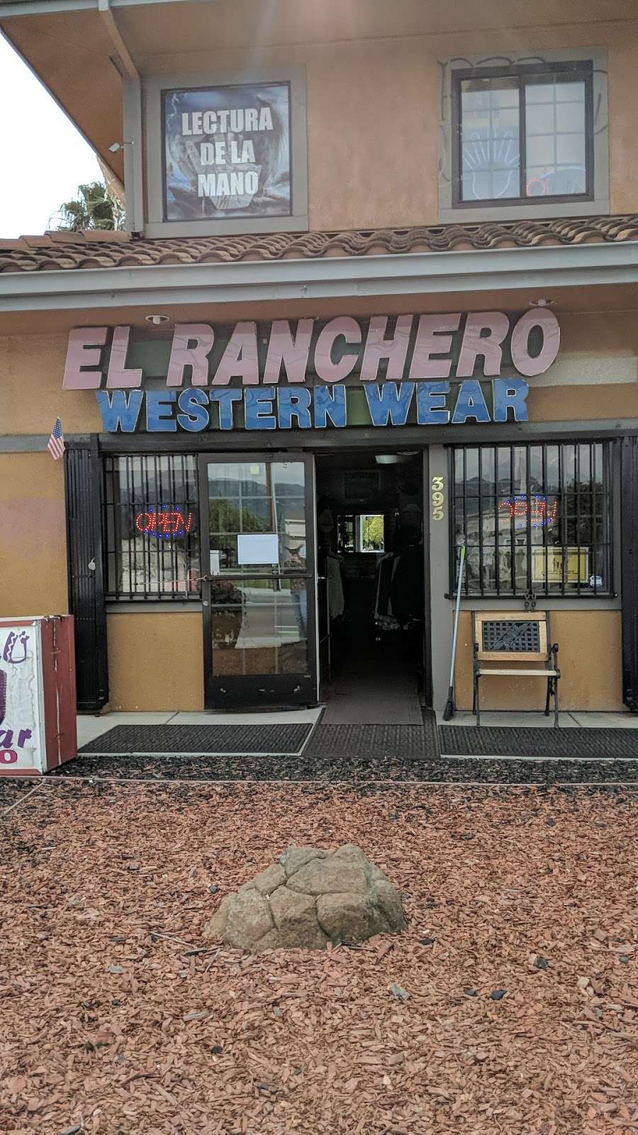 El Ranchero Western Wear | 395 S King Rd Suite A, San Jose, CA 95116, USA | Phone: (408) 937-5530