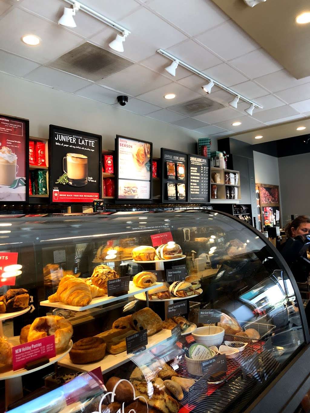 Starbucks | 905 Orpheus Ave #103, Encinitas, CA 92024, USA | Phone: (760) 436-1125