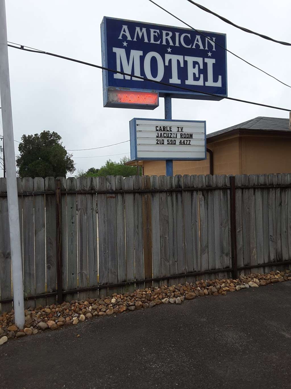 American Motel | 5547 Randolph Blvd, San Antonio, TX 78233, USA | Phone: (210) 590-4477