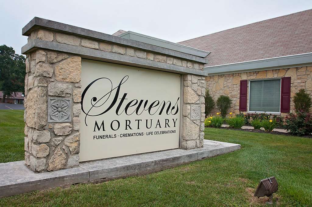 Stevens Mortuary | 5520 W 10th St, Indianapolis, IN 46224, USA | Phone: (317) 247-4493