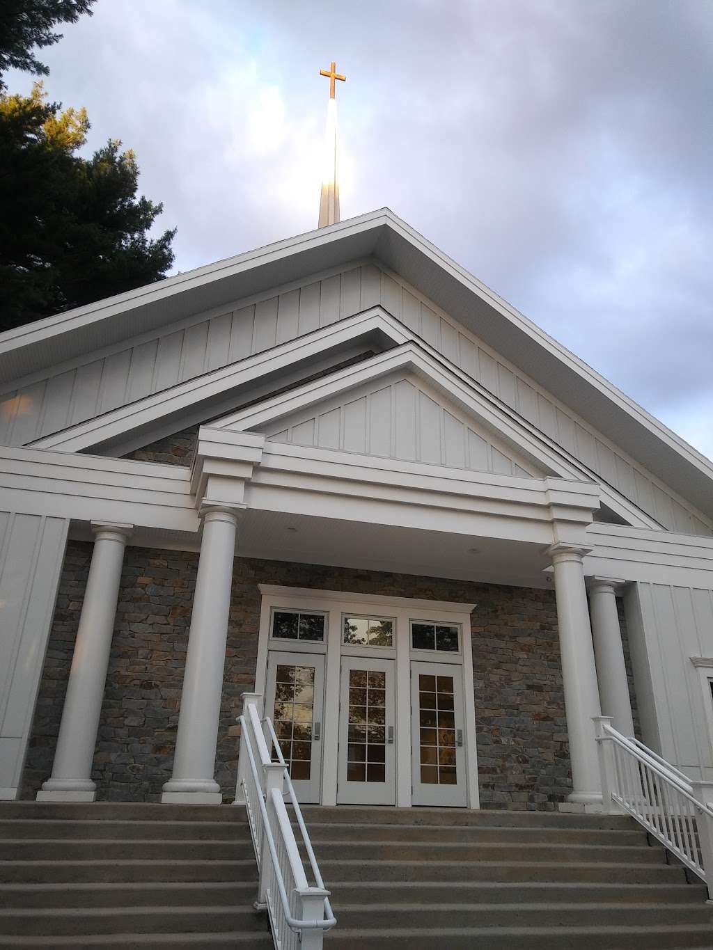 Shelter Rock Church | 178 Cold Spring Rd, Syosset, NY 11791, USA | Phone: (516) 627-2270