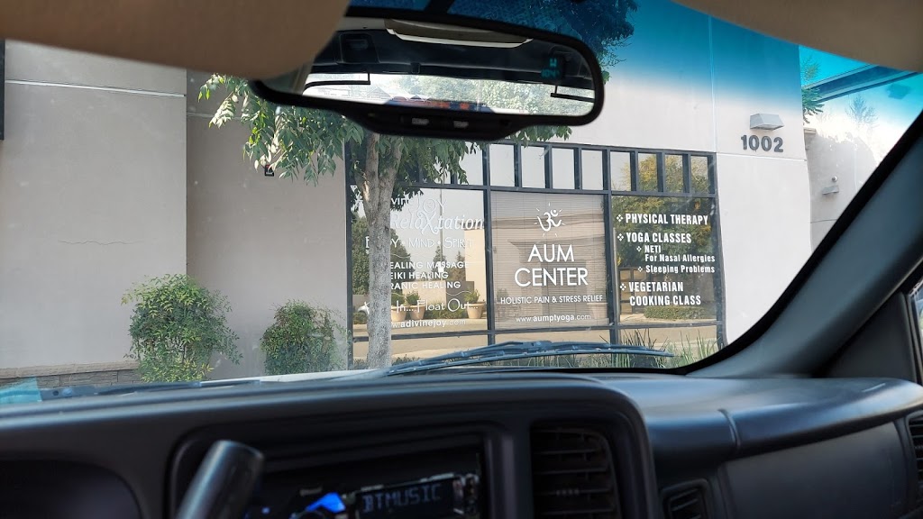 AUM Physical Therapy & Yoga | 1002 Calloway Dr, Bakersfield, CA 93312, USA | Phone: (661) 588-4286