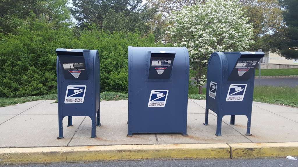 United States Postal Service | 151 County Rd 516, Old Bridge, NJ 08857, USA | Phone: (800) 275-8777