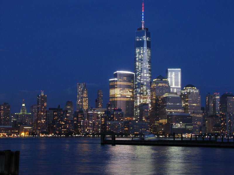 New York auf deutsch | 66 Whalen Ct, Westwood, NJ 07675, USA | Phone: (201) 895-4507