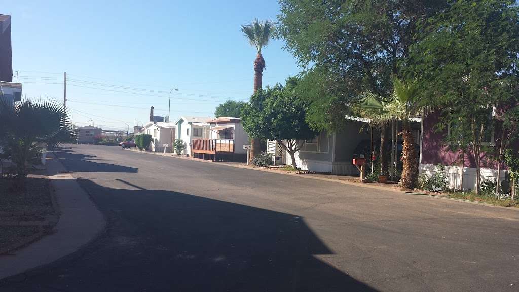 Shadow Ridge Estates Family Mobile Home Park | 8595 N 71st Ave, Glendale, AZ 85301, USA | Phone: (623) 693-8177