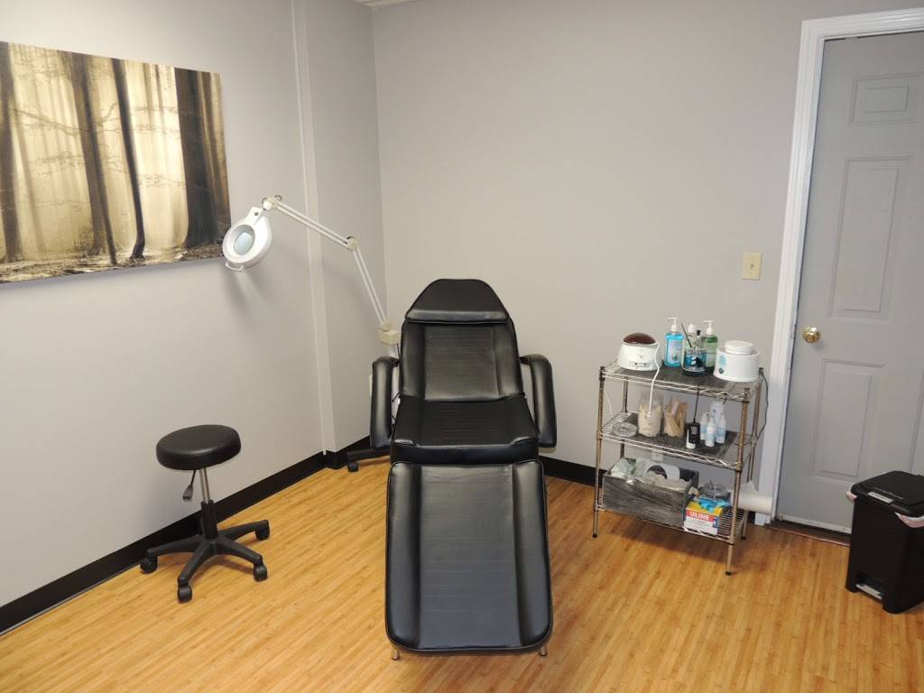 Salon B | 1805 Abbott Rd, Lackawanna, NY 14218, USA | Phone: (716) 828-0808