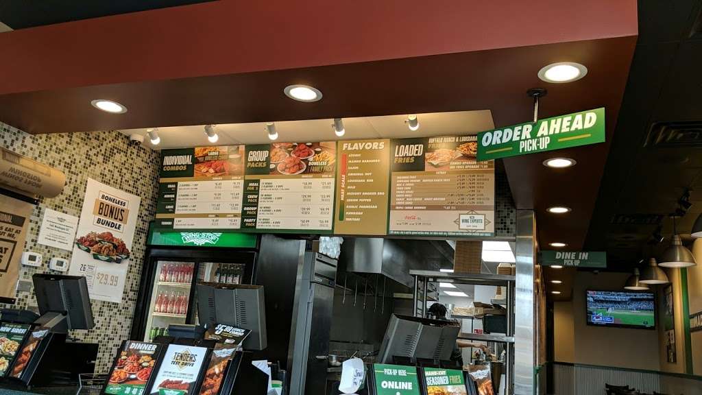 Wingstop | 1808 N Lewis Ave, Waukegan, IL 60085, USA | Phone: (847) 360-9464