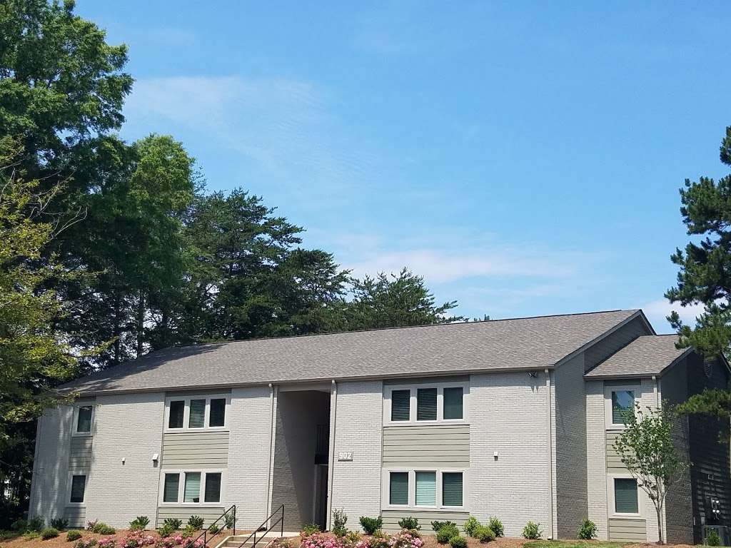 Lakeside Apartments Davidson NC | 900 Lakeview Ave, Davidson, NC 28036, USA | Phone: (704) 897-6166