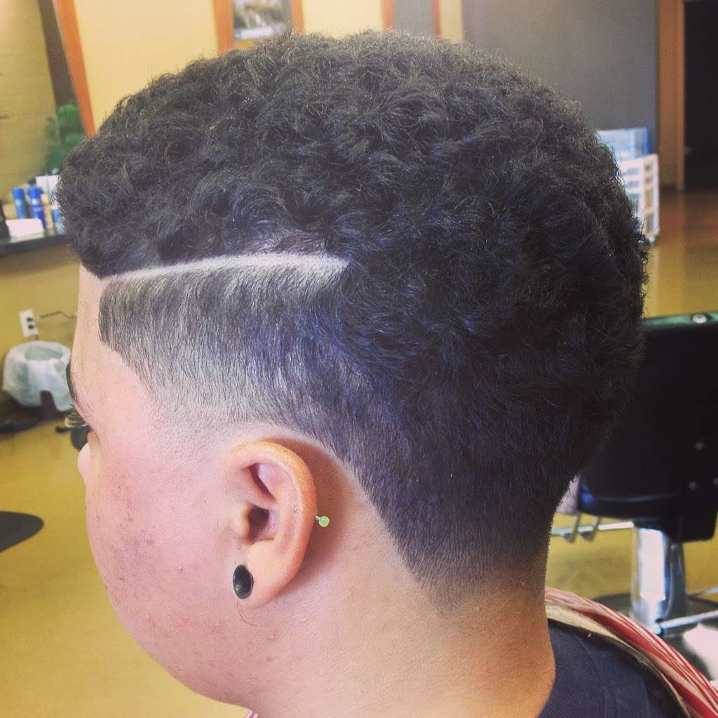 A1 Barber and Beauty Salon | 4413 W Walnut St #421, Garland, TX 75042, USA | Phone: (469) 631-1365