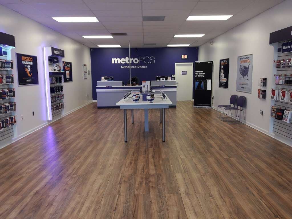 Metro by T-Mobile | 851 Heckle Blvd Suite 118, Rock Hill, SC 29730, USA | Phone: (803) 328-5548