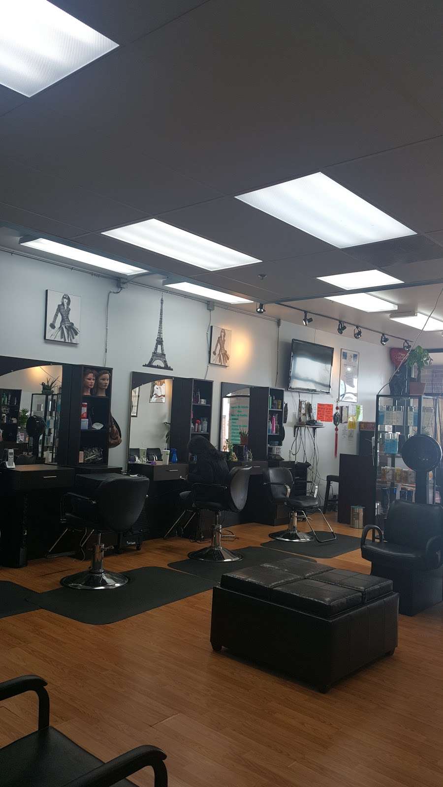 Mambo beauty salon | 664 Peoria St, Aurora, CO 80011, United States | Phone: (720) 532-0265