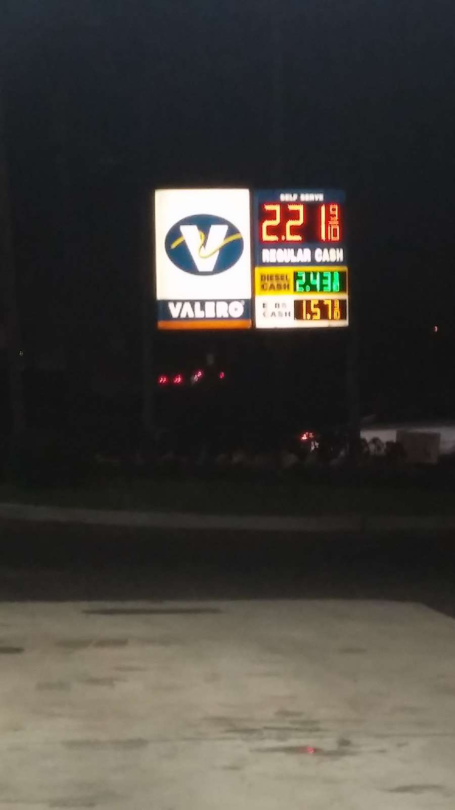 Valero Gas | 1200 Wellwood Ave, West Babylon, NY 11704, USA | Phone: (631) 396-0799