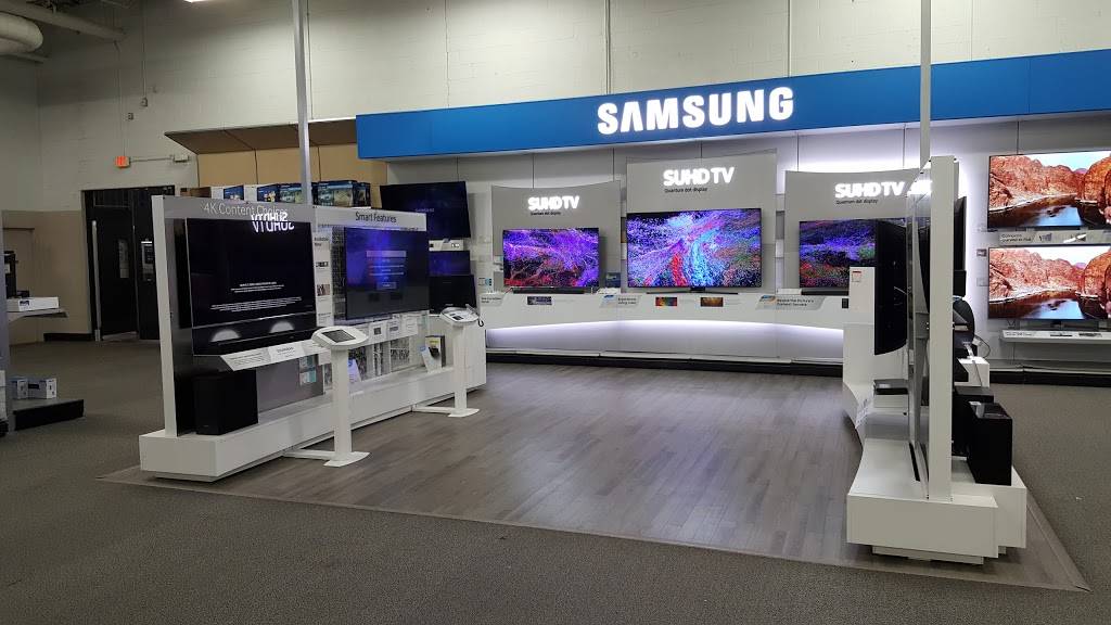 Best Buy | 7400 Brookpark Rd, Cleveland, OH 44129, USA | Phone: (216) 351-9911