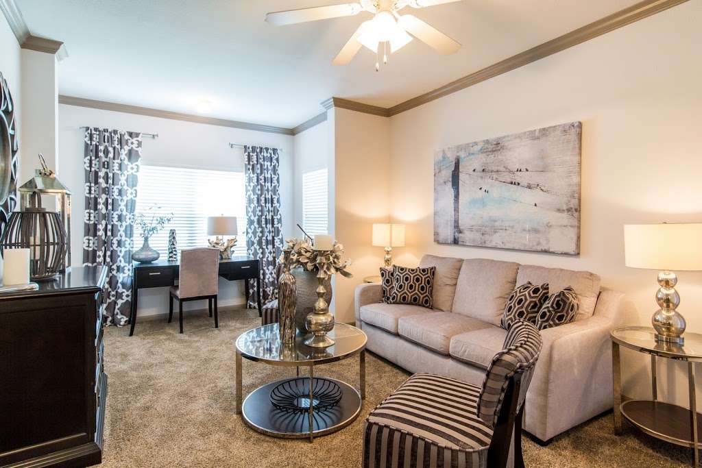 The Pointe at Vista Ridge Apartments | 2701 MacArthur Blvd, Lewisville, TX 75067, USA | Phone: (833) 203-0894