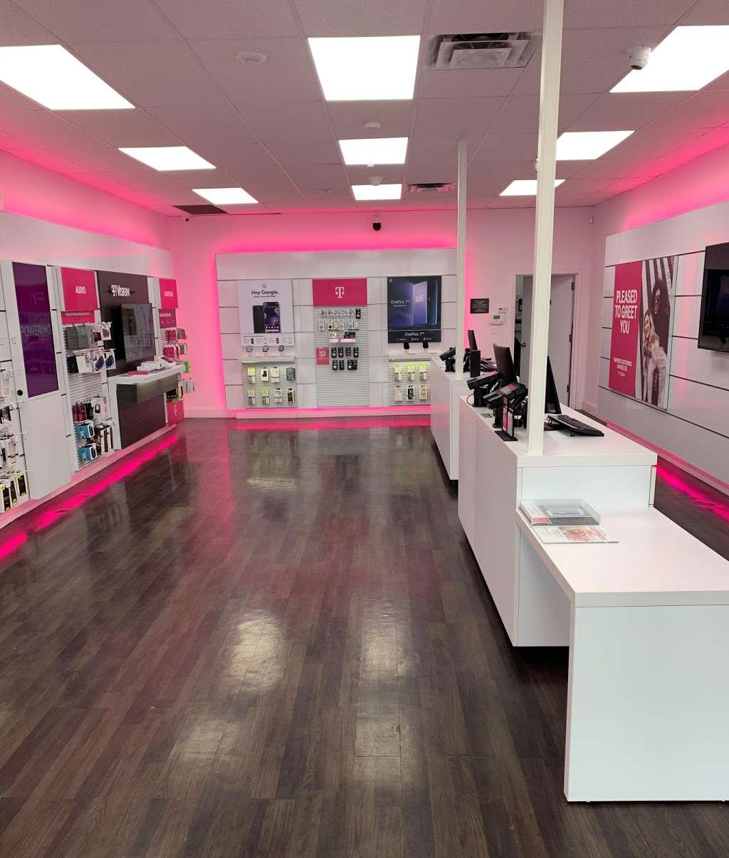 T-Mobile | 244 Livingston St, Northvale, NJ 07647, USA | Phone: (201) 784-1714