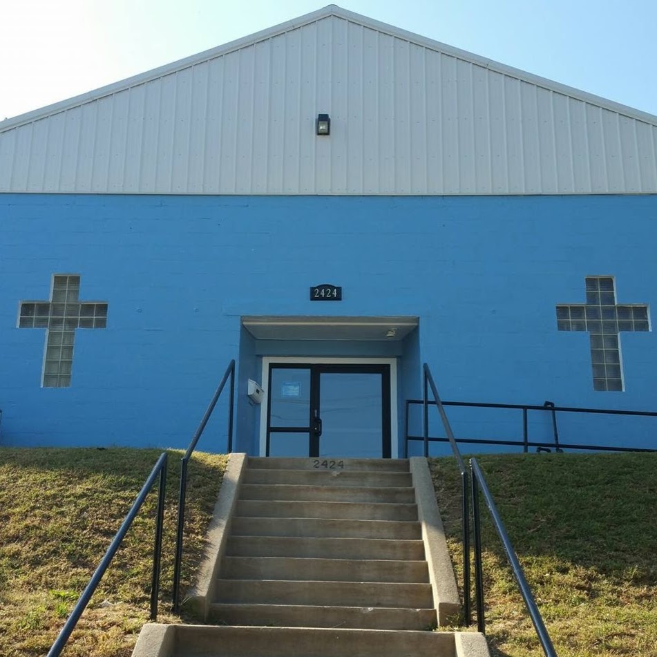 Iglesia de Dios Puerta del Cielo | 2424 St Joseph Ave, St Joseph, MO 64505, USA | Phone: (816) 341-2674