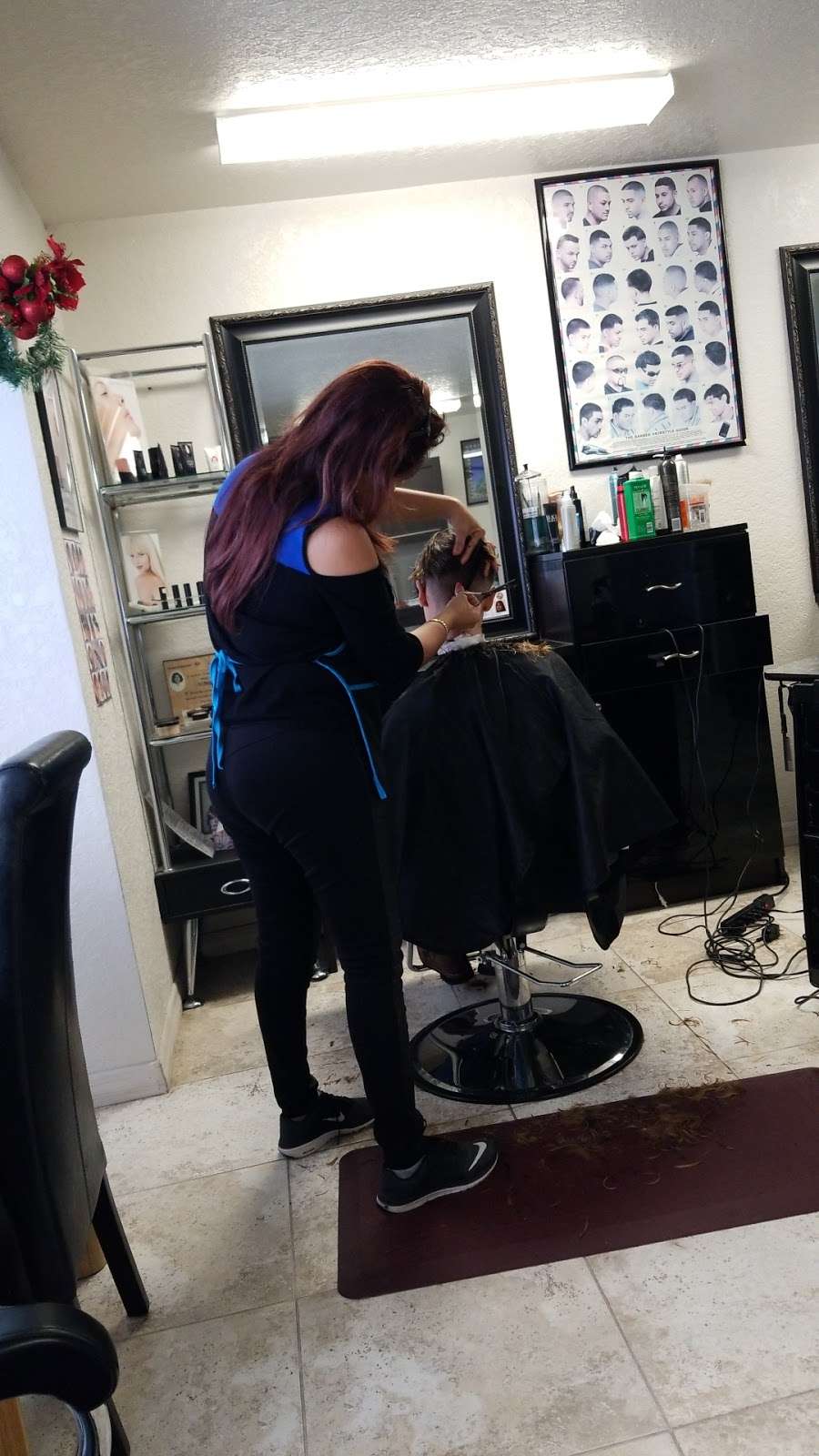 Ofelias Hair Salon | 5955 Bailey Rd, Mulberry, FL 33860, USA | Phone: (863) 709-5307